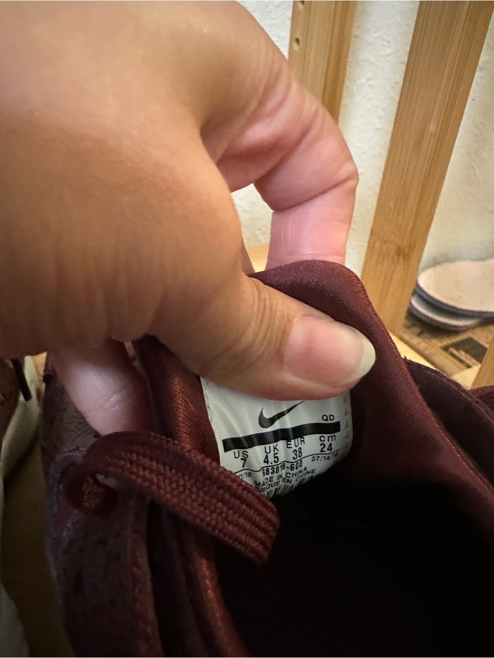 Nike Hurache - Picture 3 of 6